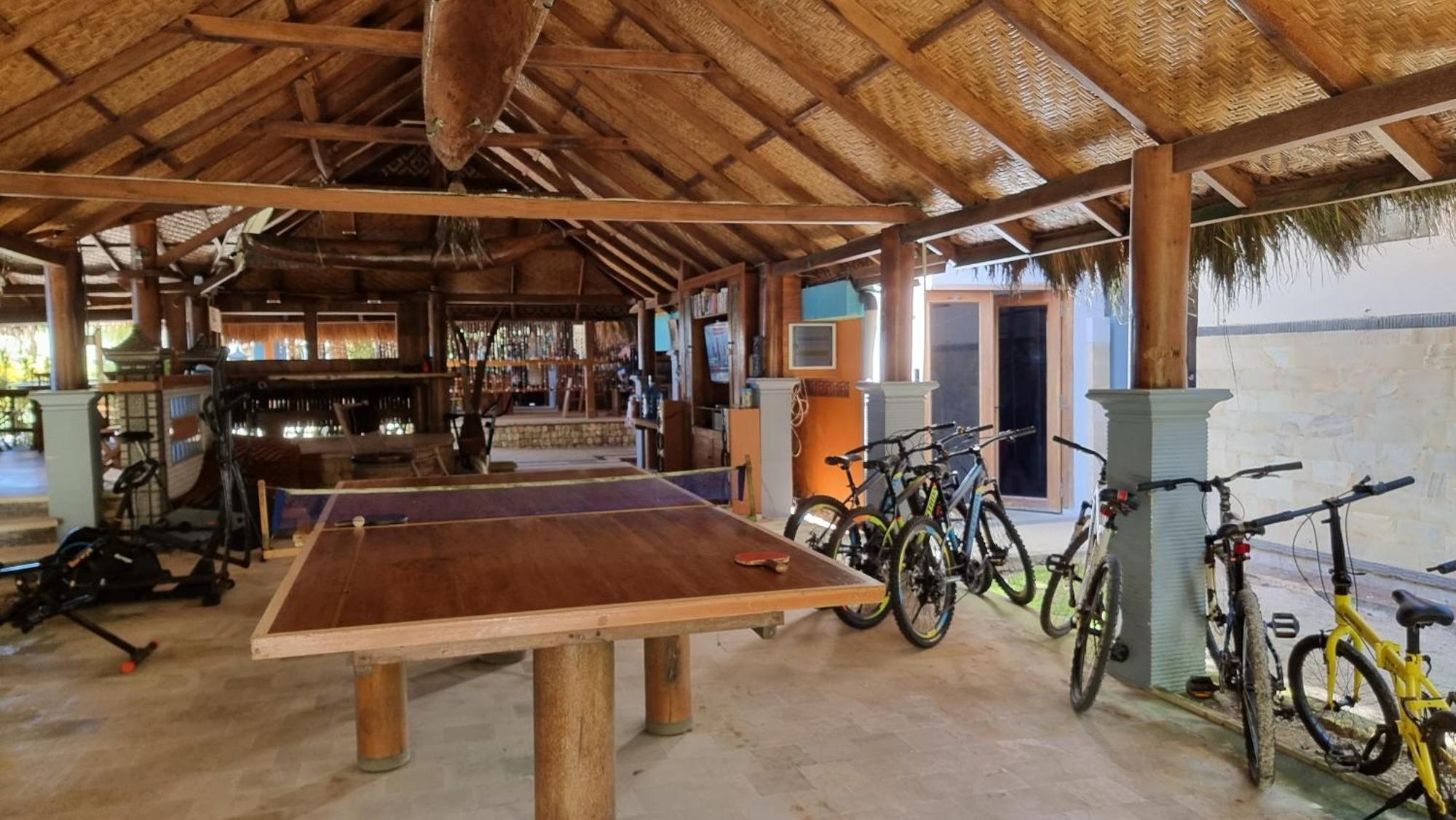 Istana Ombak Eco Resort Pacitan Exteriér fotografie