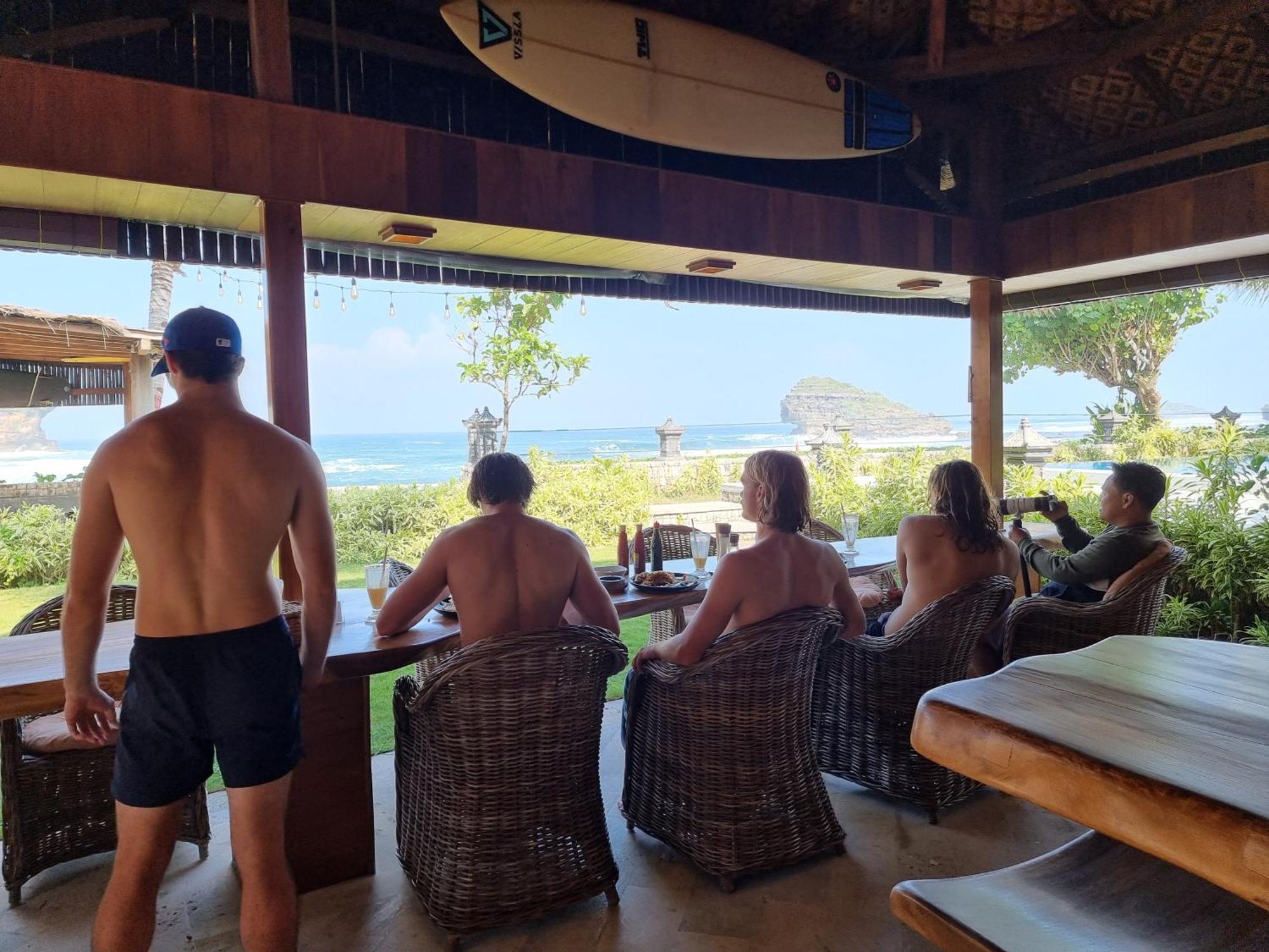 Istana Ombak Eco Resort Pacitan Exteriér fotografie