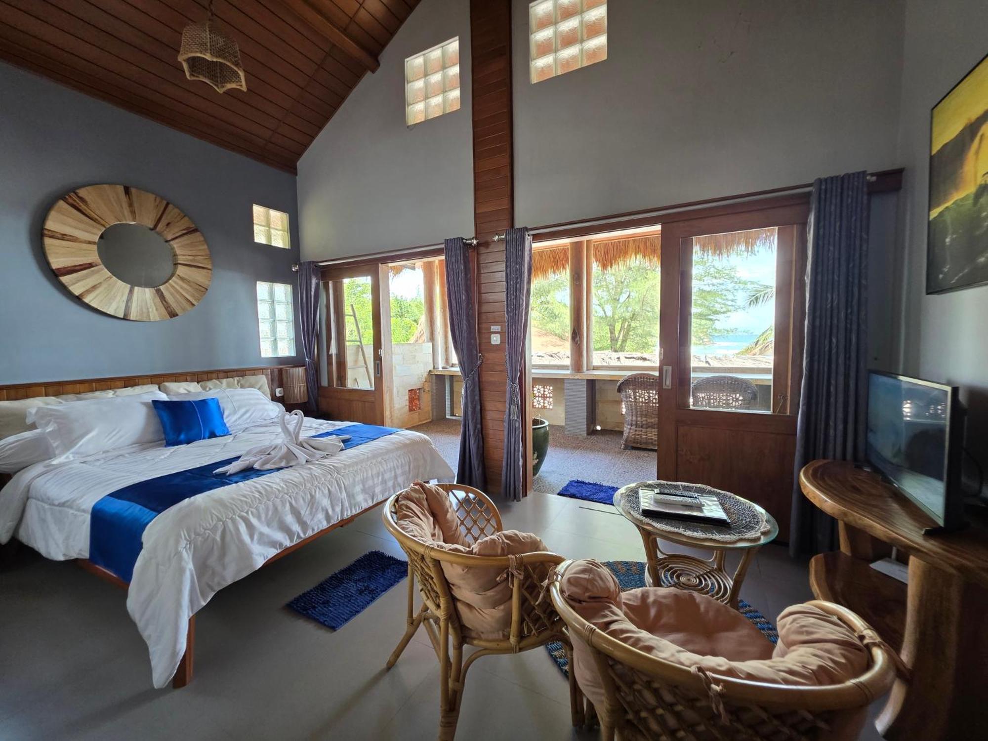 Istana Ombak Eco Resort Pacitan Exteriér fotografie